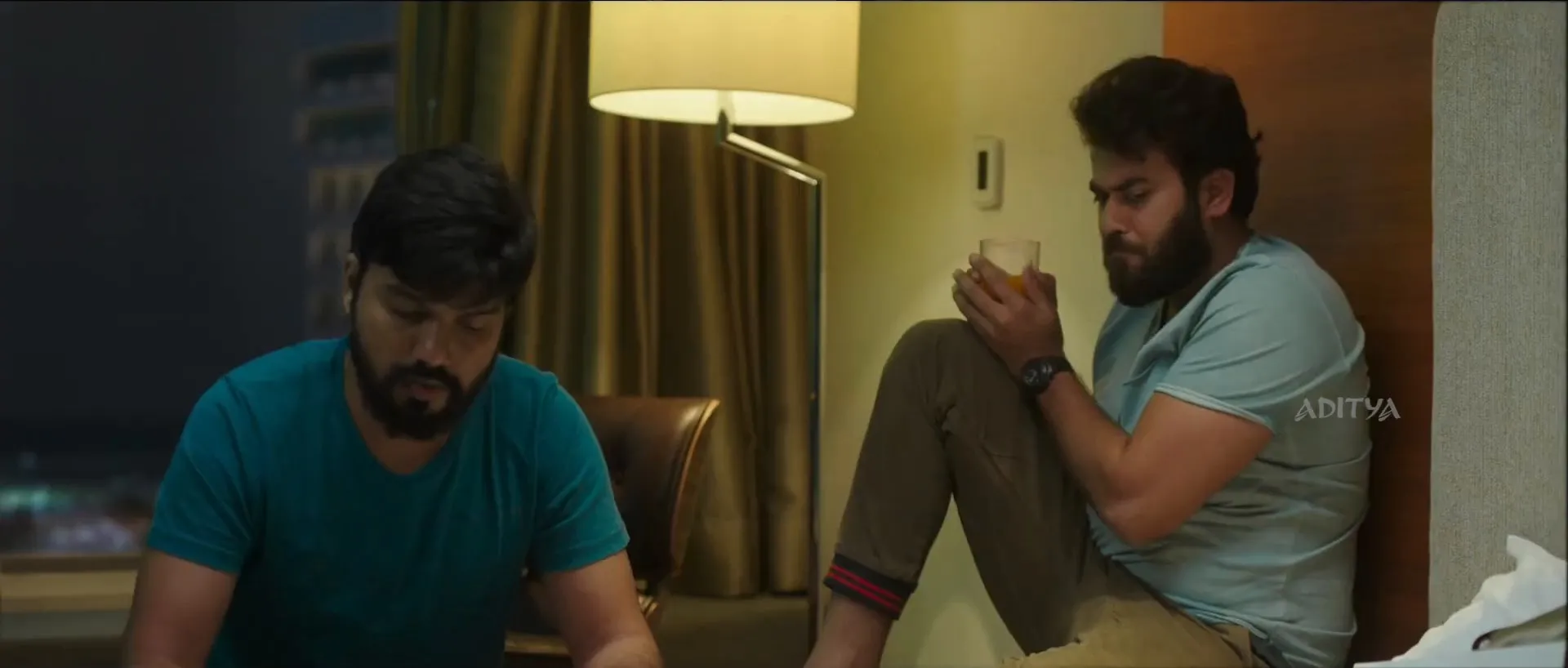 Bluff Master (2018) Hindi Movie 720p HDRip [1GB] Screenshot