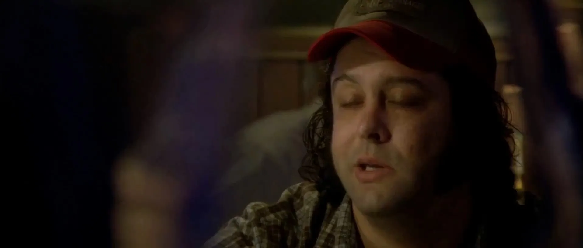 Feast 2005 Hindi Dual Audio 480p BluRay 300MB Screenshot