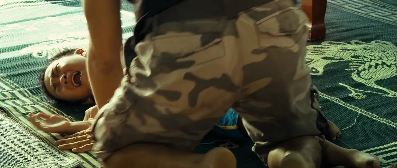 Tidal Wave (2009) Hindi Dual Audio 720p BluRay [1GB] ESubs Screenshot